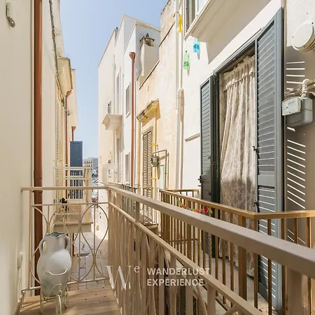 Wanderlust Experience Sunset Πανσιόν Mola di Bari